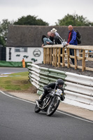 Vintage-motorcycle-club;eventdigitalimages;mallory-park;mallory-park-trackday-photographs;no-limits-trackdays;peter-wileman-photography;trackday-digital-images;trackday-photos;vmcc-festival-1000-bikes-photographs